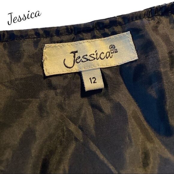 $10$ add on- JESSICA  NWOT drop waist flared panel skirt. Black& white floral. - Picture 5 of 13